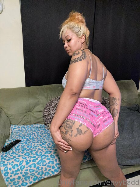 Envybadd only fans pictures