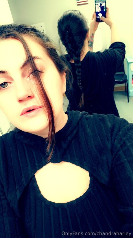 Chandraharley onlyfans model photo