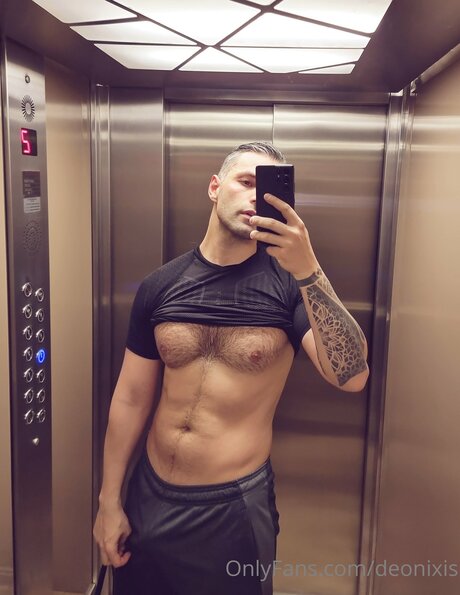 Deonix Free onlyfans boobs