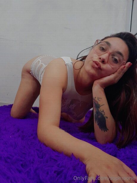 Sophiaone naked on onlyfans