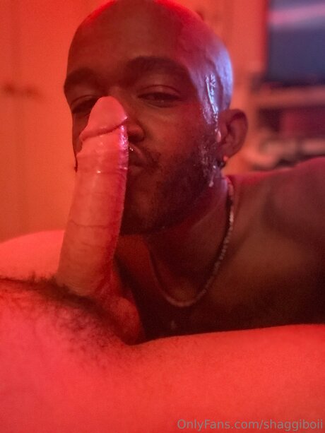 Shaggitales naked on onlyfans