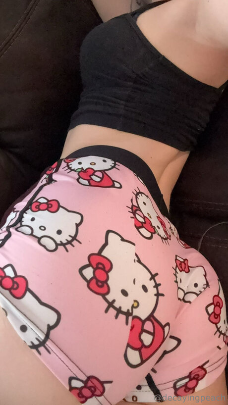 Decayingpeach only fans content