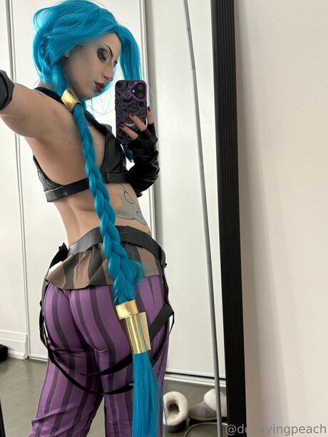 Decayingpeach onlyfans for free