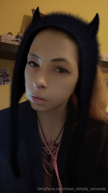 Miss Simply Amanda naked on onlyfans