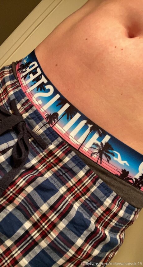 Mikwasowski15 leaked onlyfans.