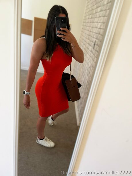 Saramiller2222 naked onlyfans leaked