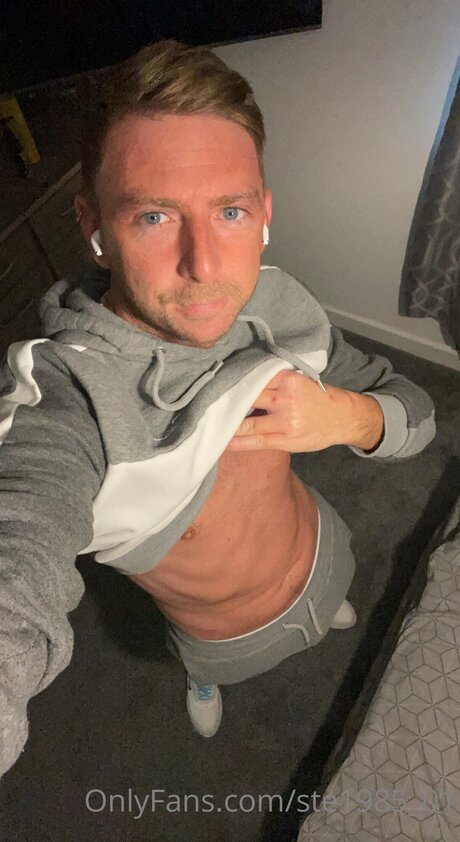 Ste1985 01 onlyfans nudes leaked