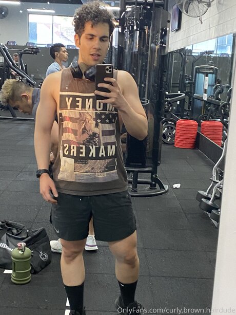 Curly Brown Hairdude onlyfans archive