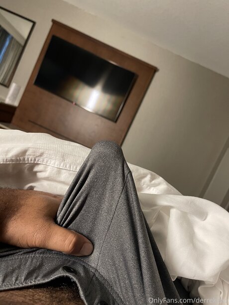 Derrekjayz onlyfans model photo