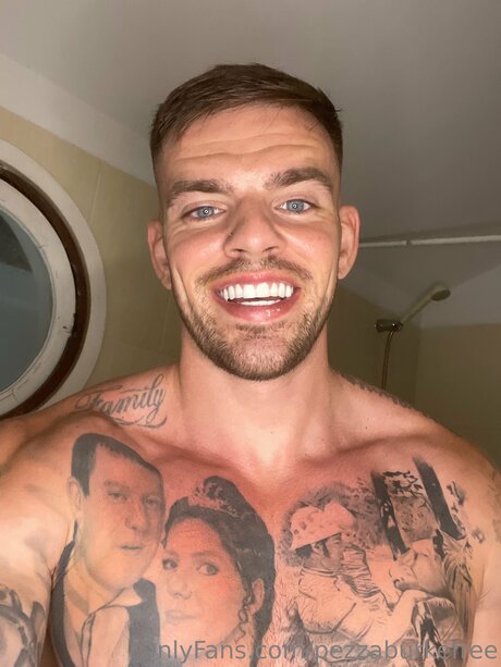 Pezzaburke66 leaked onlyfans xxx