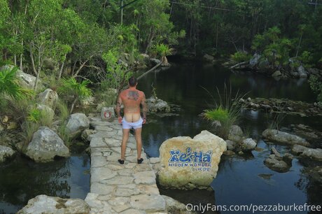 Pezzaburke66 onlyfans nude leaked