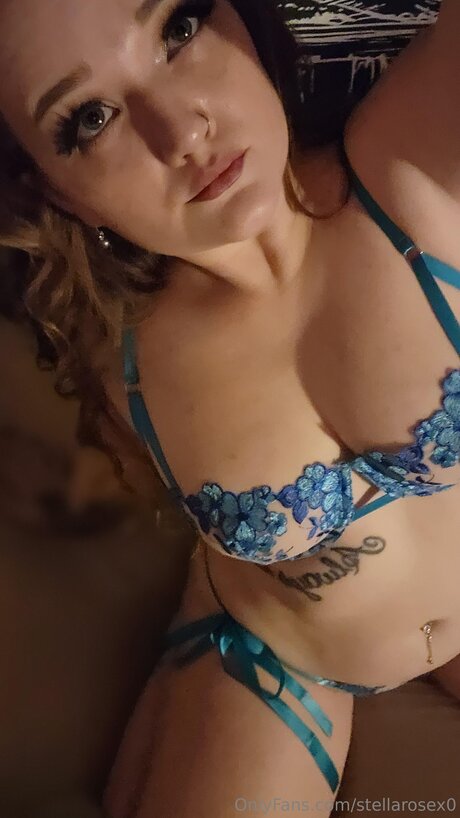 Stellarosex0 Profile pic