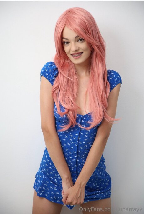 Lunarrayy onlyfans star