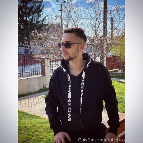 Roberto Andreas1 onlyfans leakd