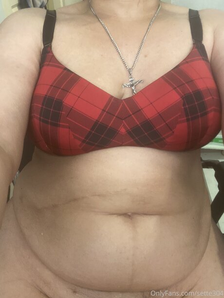 Xochi304 onlyfans model