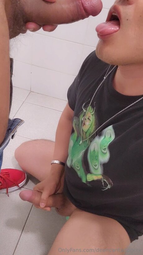 Deencantadorxxx onlyfans leak