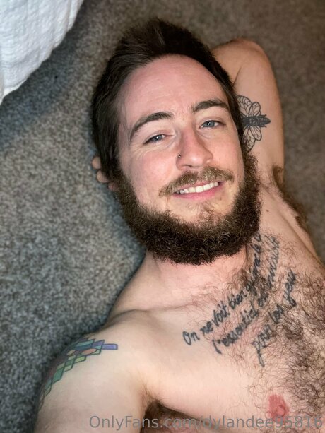 Dylandixon topless onlyfans