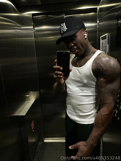 Jamal James122 onlyfans model