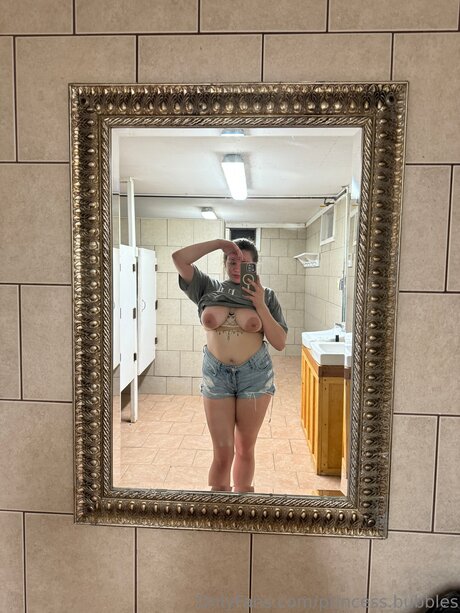 Princess Bubbles onlyfans pics nude