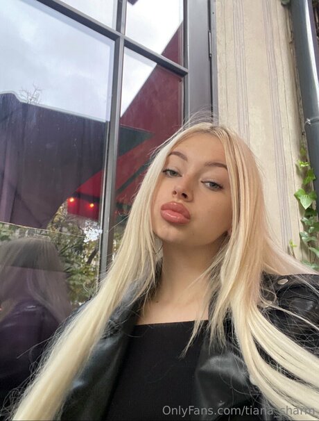 Empress Tiana fans only