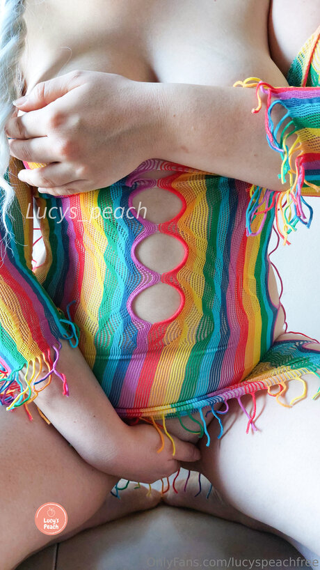 Lucyspeachfree naked leaked onlyfans