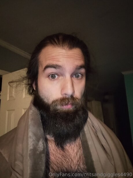 Critsandgiggles4490 onlyfans nude pics