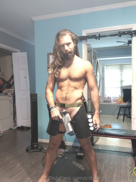 Critsandgiggles4490 onlyfans leaj