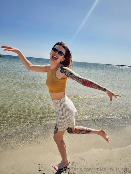 Miss Mills Vip onlyfans nude leak