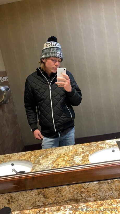 Uknowty onlyfans leaks