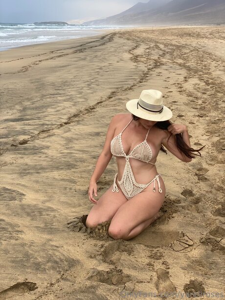 Yareliroses onlyfans nsfw