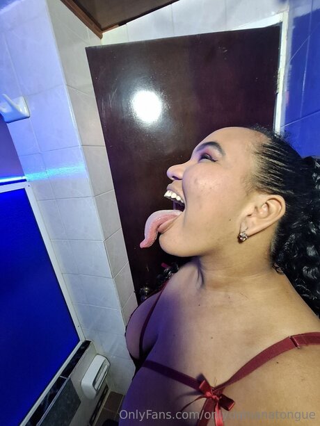 Onlydahianatongue onlyfans nudes leaks