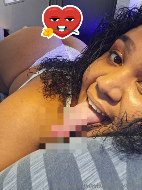 Onlydahianatongue onlyfans porno