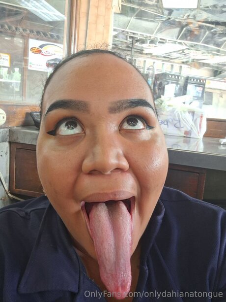Onlydahianatongue onlyfans leaked tits