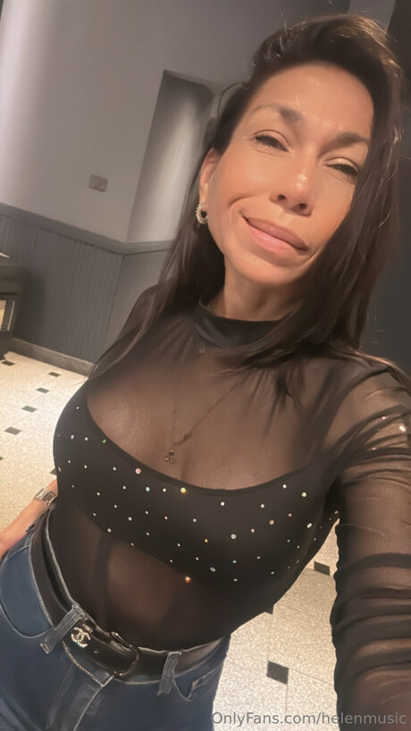 Helenmusic onlyfans leaks naked