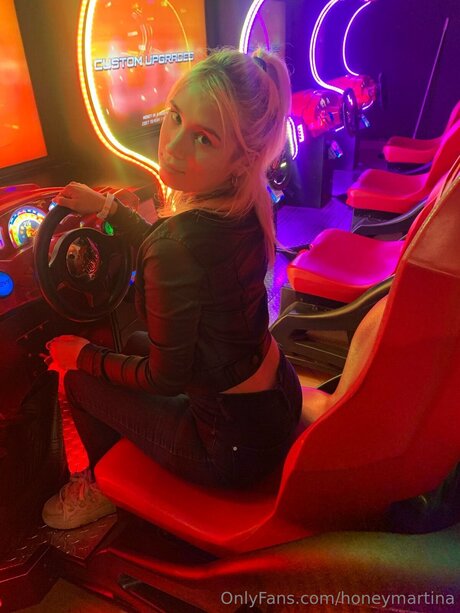 Honeymartina nude leak onlyfans