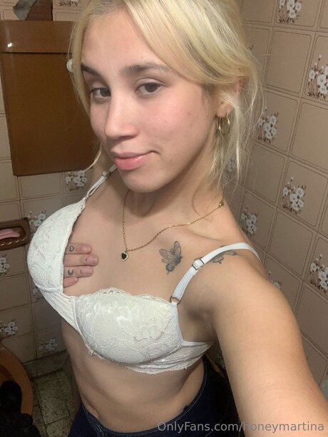 Honeymartina onlyfans