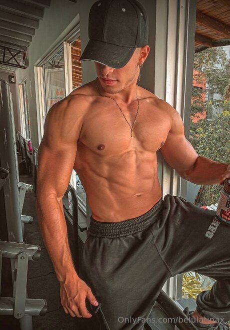 Belulatinax is on onlyfans