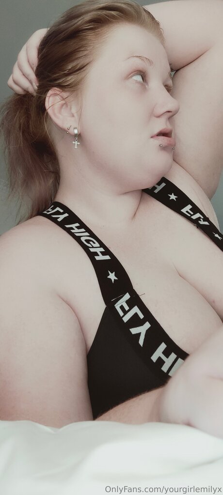 Yourgirlemilyx onlyfans leaks.