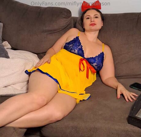 Miflymrsrobinson leak onlyfans nude