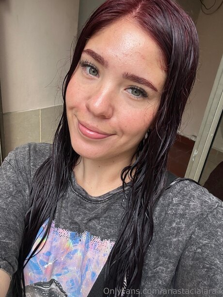 Anasgreenxxx onlyfans leaked pics