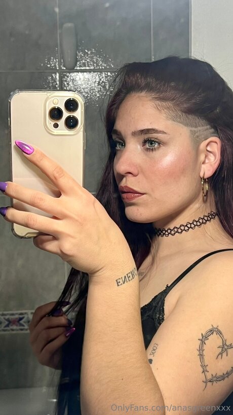 Anasgreenxxx only fans leaks