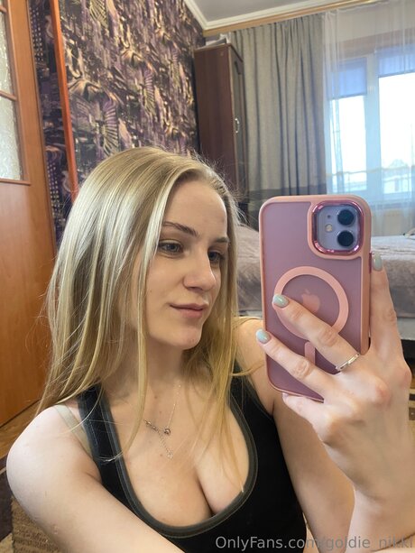 Goldie Nikki onlyfans pictures