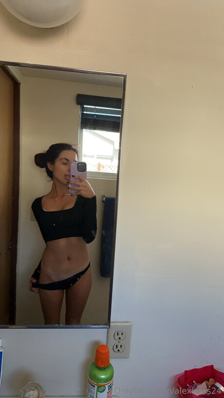 Alexissss24 free only fans