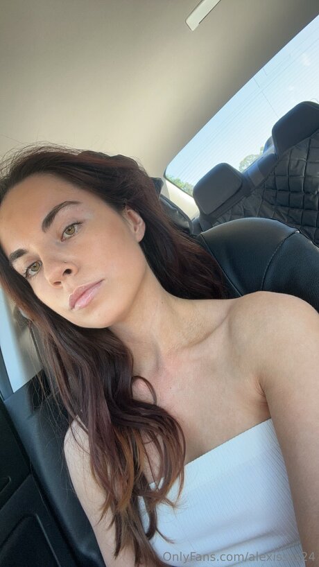 Alexissss24 onlyfans naked