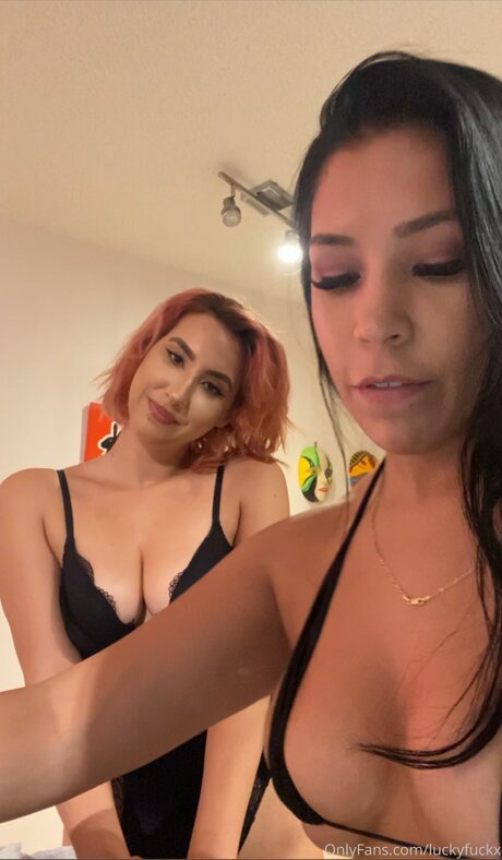 U24775070 onlyfans naked pics