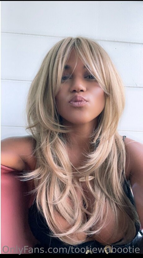 Tootiewabootie onlyfans boobs