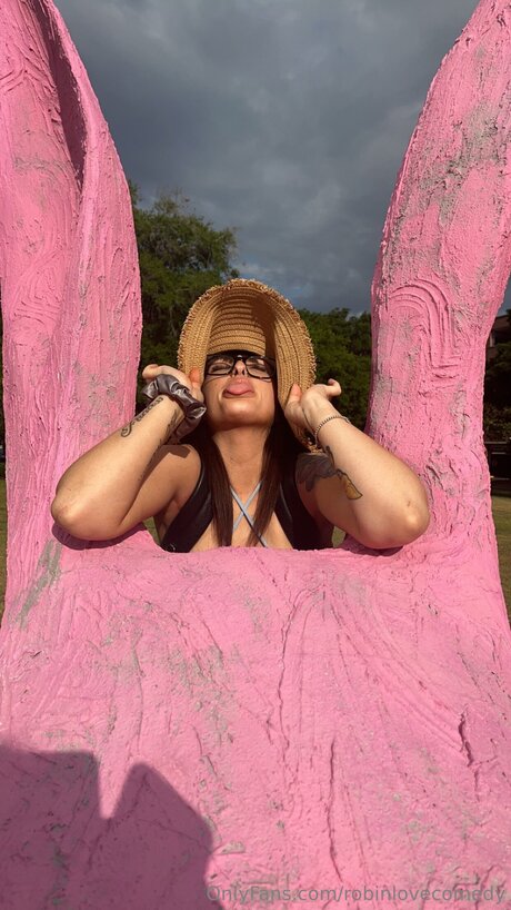 Robinlovecomedy nude onlyfans leaked