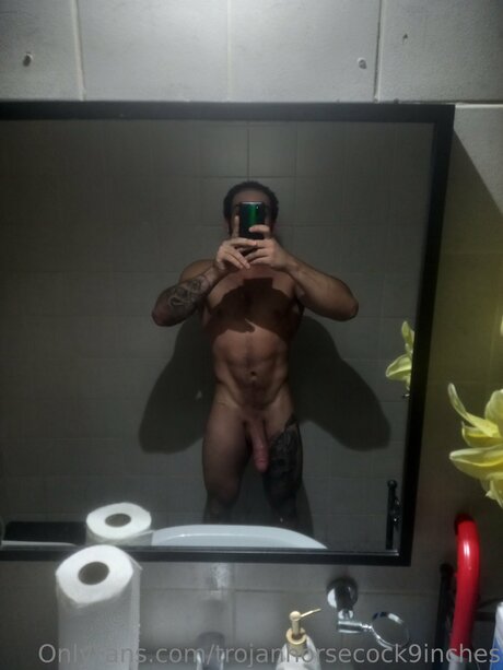 Trojanhorsecock9inches nudes only fans