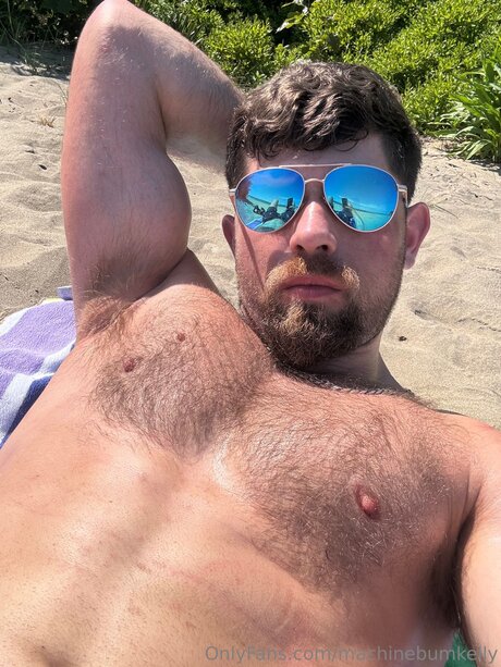 Machinebumkelly en onlyfans