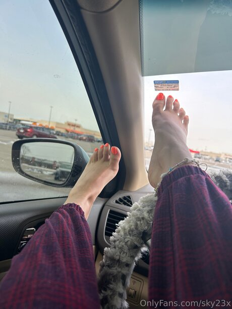 Sky23x onlyfans free